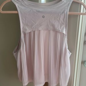 Lululemon pink ruffled crop top size 8